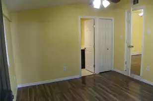 1106 40th St, Galveston, TX 77550 - Photo 5