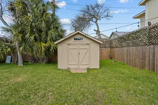 3806 Ave S, Galveston, TX 77550 - Photo 45