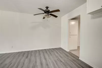 704 Pin Money Street, Clute, TX 77531 - Photo 5