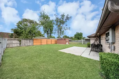 1930 Deerhurst Lane, Houston, TX 77088 - Photo 25