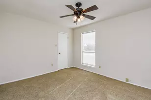 1918 Liberty Point Ln, Sugar Land, TX 77478 - Photo 15