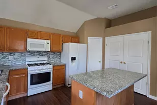 2730 N Larkspur Cir, Pearland, TX 77584 - Photo 17