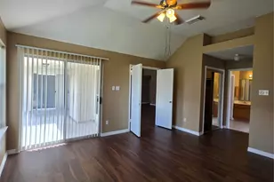 2730 N Larkspur Cir, Pearland, TX 77584 - Photo 7