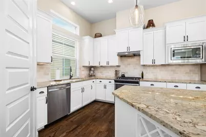 4003 Beacon Fisher Drive, Houston, TX 77018 - Photo 19