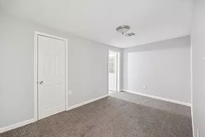 710 E Magnolia Street, Angleton, TX 77515 - Photo 9