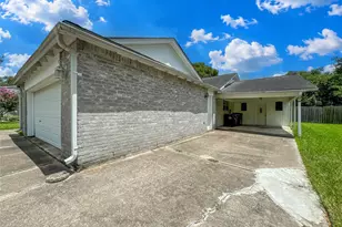 2109 E Linwood Oaks St, Pearland, TX 77581 - Photo 23