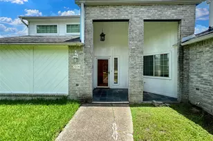 2109 E Linwood Oaks St, Pearland, TX 77581 - Photo 19