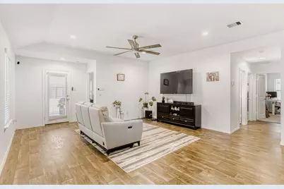 5318 Shady Olive Street, Katy, TX 77449 - Photo 5