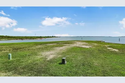 22 Fleming, Hitchcock, TX 77563 - Photo 13