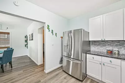 2917 Avenue Q 1/2, Galveston, TX 77550 - Photo 13