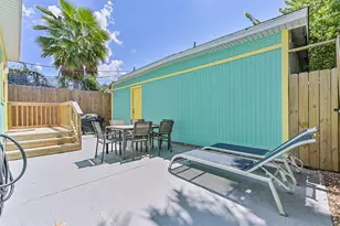 2917 Ave Q 1/2, Galveston, TX 77550 - Photo 41
