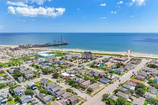 2917 Ave Q 1/2, Galveston, TX 77550 - Photo 47