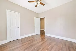 2917 Ave Q 1/2, Galveston, TX 77550 - Photo 27