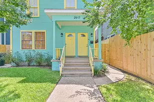 2917 Ave Q 1/2, Galveston, TX 77550 - Photo 1
