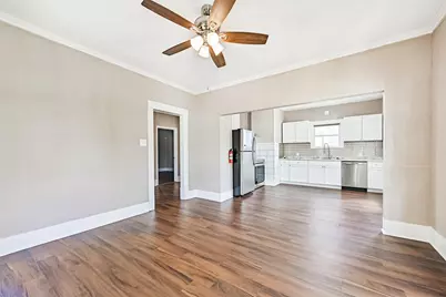 2917 Avenue Q 1/2, Galveston, TX 77550 - Photo 35