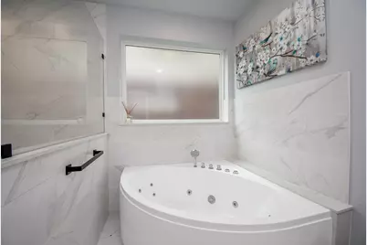 1003 Clarenda Falls Drive, Sugar Land, TX 77479 - Photo 29