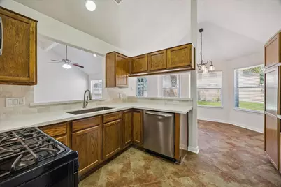 45 Country Forest Court, The Woodlands, TX 77380 - Photo 5