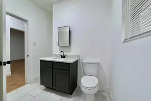 27 Norwood St, Houston, TX 77011 - Photo 9