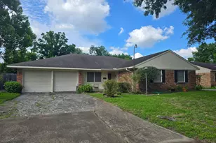 5714 Bankside Dr, Houston, TX 77096 - Photo 1