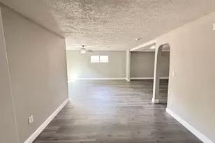 6813 N Wayside Dr, Houston, TX 77028 - Photo 9