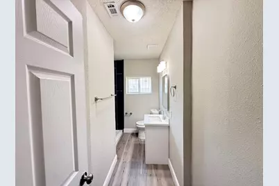 6813 N Wayside Drive, Houston, TX 77028 - Photo 23