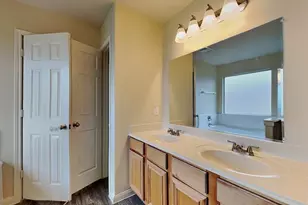 19110 Deep S Ct, Katy, TX 77449 - Photo 9