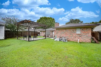 355 Skywood Drive, Houston, TX 77090 - Photo 35