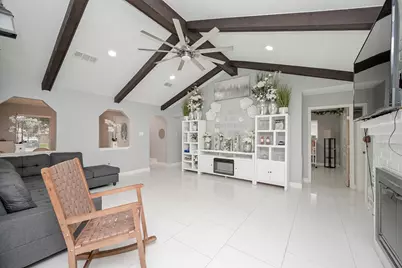355 Skywood Drive, Houston, TX 77090 - Photo 11