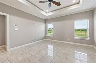 160 Colonial Estates Dr, Bridge City, TX 77611 - Photo 9