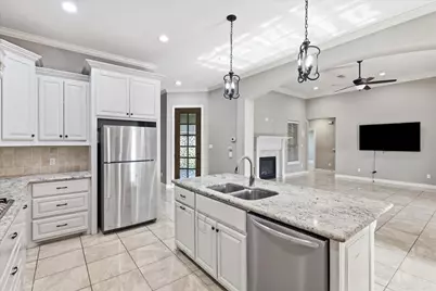 160 Colonial Estates Drive, Bridge City, TX 77611 - Photo 5