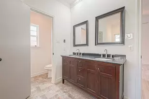 1015 Sugar Lakes Dr, Sugar Land, TX 77478 - Photo 37
