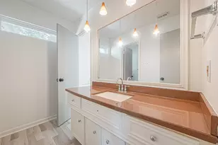 1015 Sugar Lakes Dr, Sugar Land, TX 77478 - Photo 31