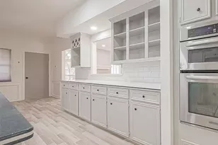 1015 Sugar Lakes Dr, Sugar Land, TX 77478 - Photo 11