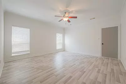 1015 Sugar Lakes Drive, Sugar Land, TX 77478 - Photo 35