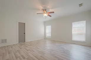 1015 Sugar Lakes Dr, Sugar Land, TX 77478 - Photo 33