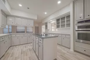 1015 Sugar Lakes Dr, Sugar Land, TX 77478 - Photo 9