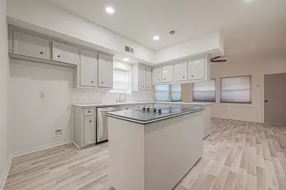 1015 Sugar Lakes Drive, Sugar Land, TX 77478 - Photo 13