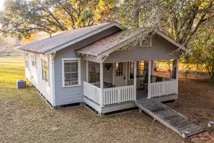 921 County Rd 318, Cleveland, TX 77327 - Photo 1