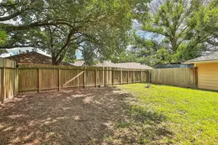 12210 Westwold Dr, Tomball, TX 77377 - Photo 15