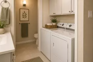 3055 Walnut Bend Ln, Houston, TX 77042 - Photo 7