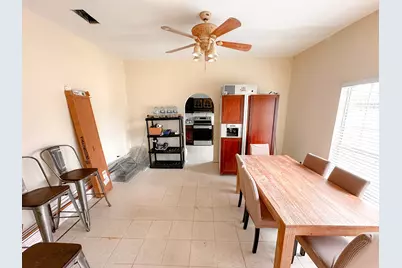 638 Kelly Lane, Angleton, TX 77515 - Photo 5