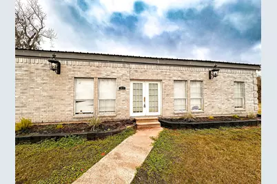 638 Kelly Lane, Angleton, TX 77515 - Photo 1