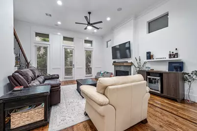 3205 Maxroy Street, Houston, TX 77008 - Photo 9