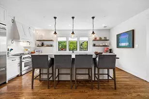 402 E 26th St, Houston, TX 77008 - Photo 13