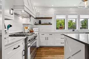 402 E 26th St, Houston, TX 77008 - Photo 15