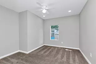 4114 Hoffman St, Houston, TX 77026 - Photo 15