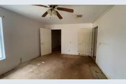 11277 Magnolia Bend Drive, Conroe, TX 77302 - Photo 5