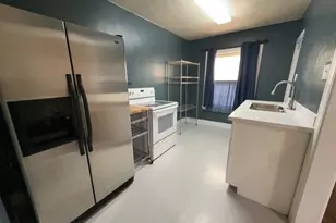 1552 Lombardy St, Houston, TX 77023 - Photo 7