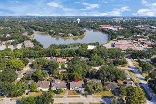 2215 Windy Meadow Dr, Sugar Land, TX 77478 - Photo 5