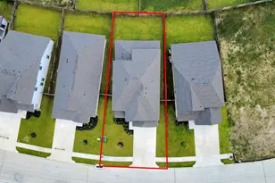 344 Ice Shr Trl, Dayton, TX 77535 - Photo 5